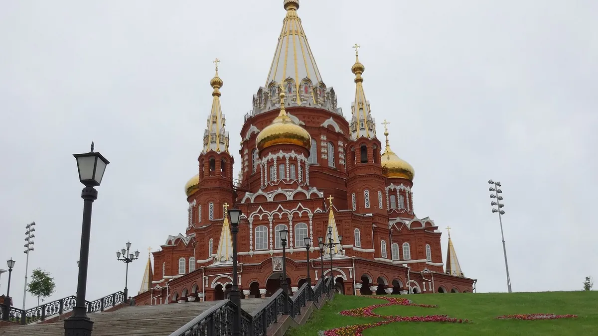 Свято-Михайловский собор в Ижевске