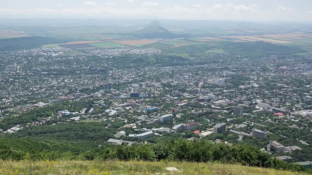 Панорама Пятигорска с горы Машук