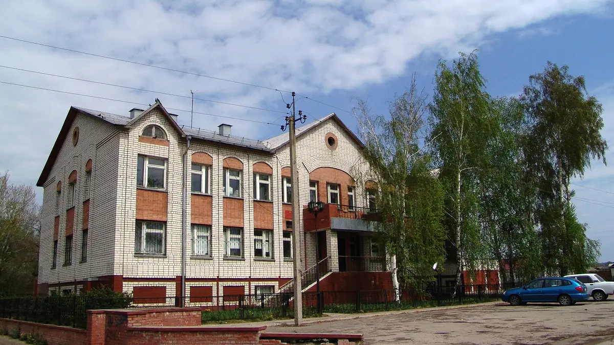Здание налоговой инспекции в селе Шигоны Самарской области
